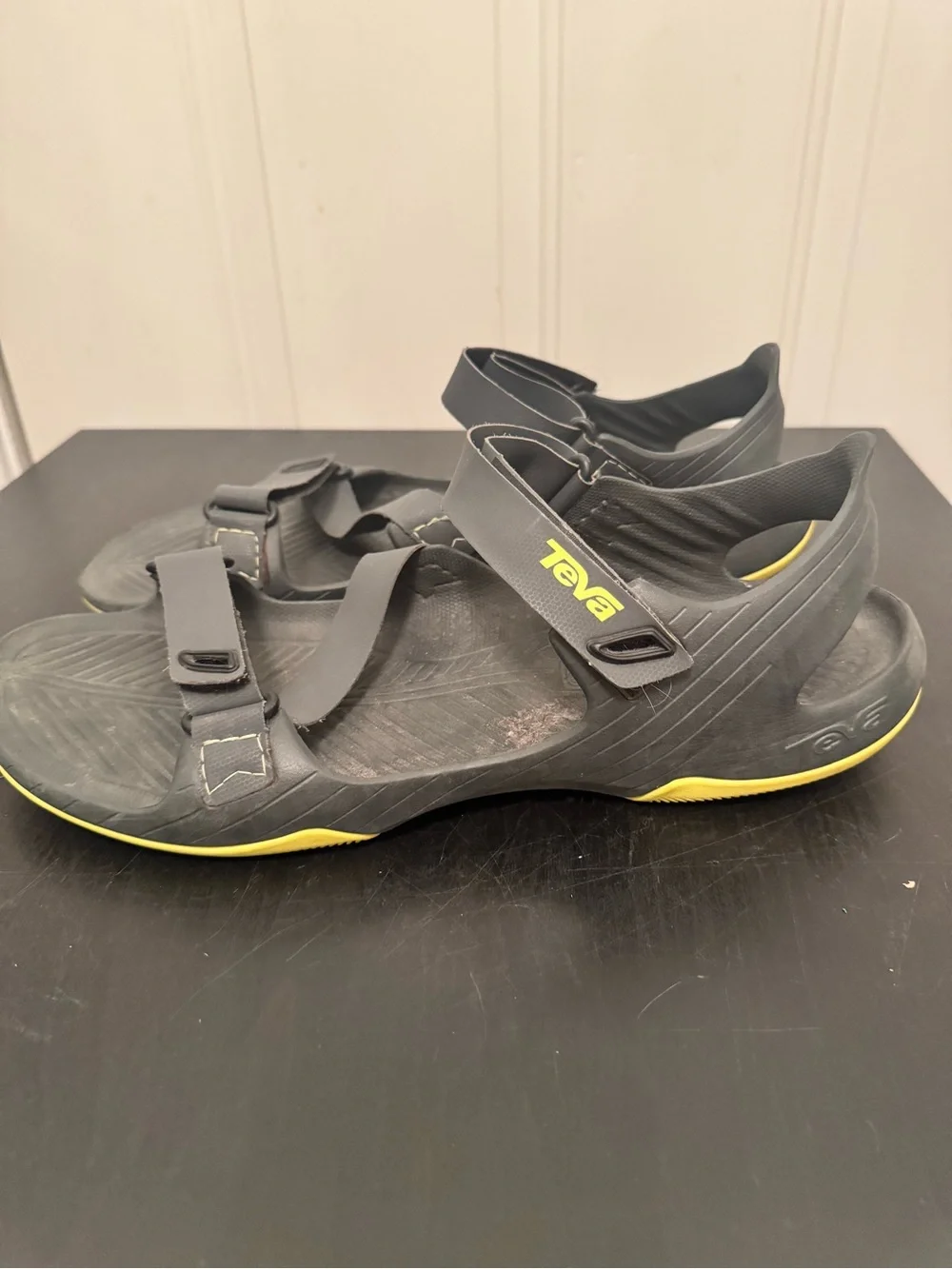 Teva men’s barracuda